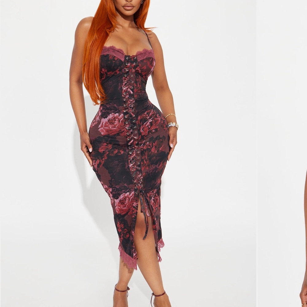 Chic Lace-Up Floral Midi Dress - Black and Pink